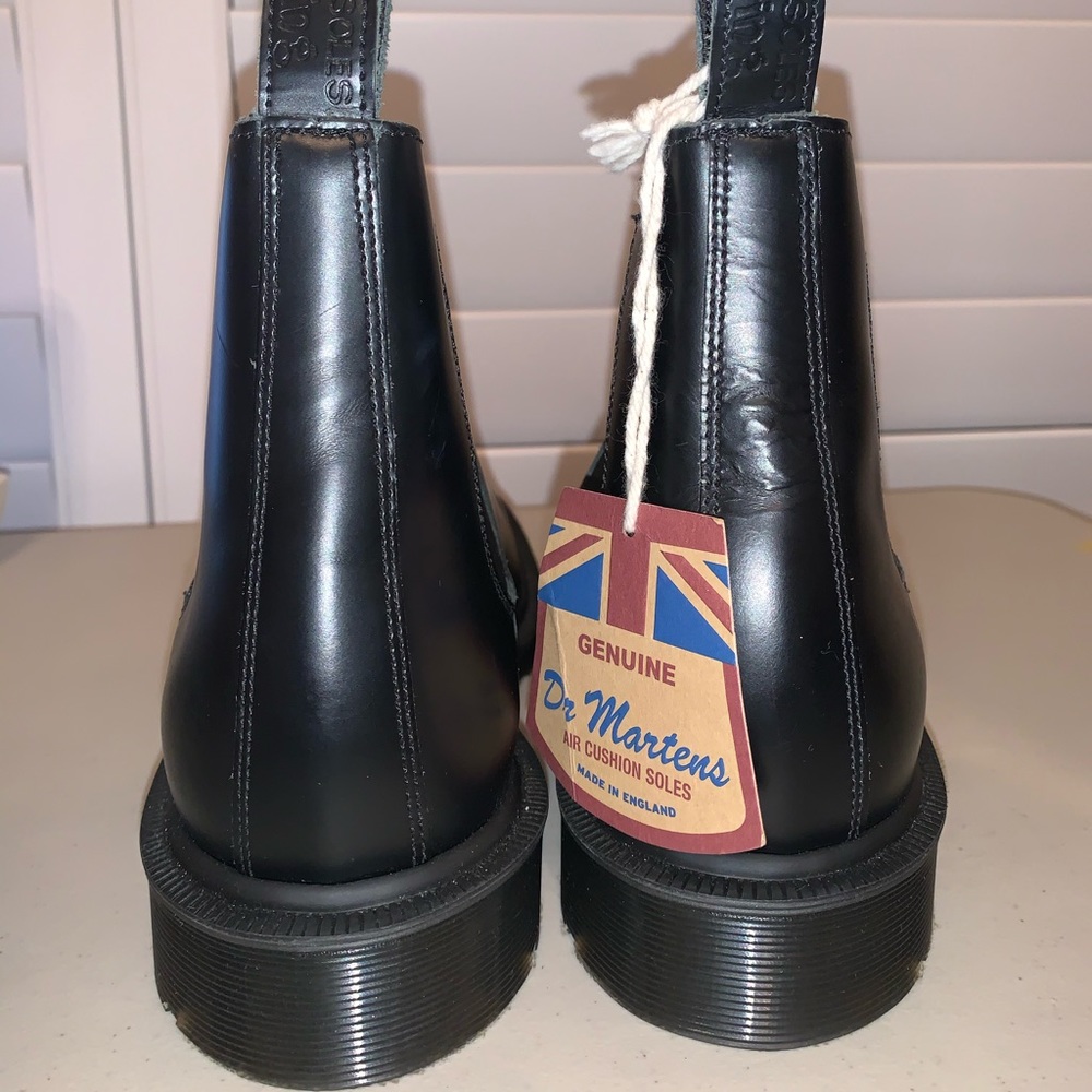 Genuine Chelsea style Dr. Martens